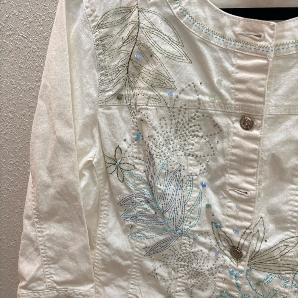 White Hearts of Palm Embroidered Jacket - Picture 4 of 7